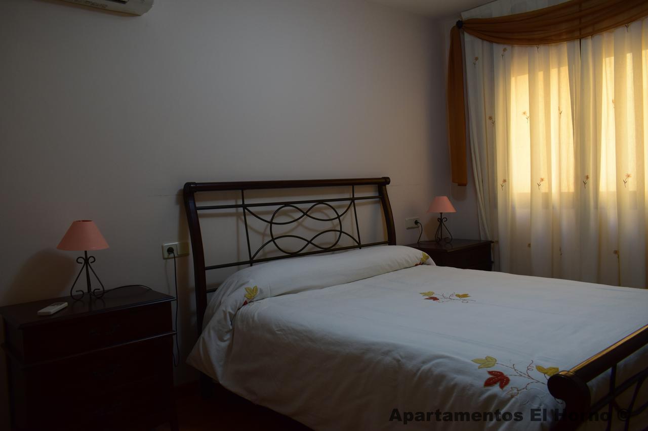 Apartamentos Horno Y Casa De Dulce Purullena Rum bild